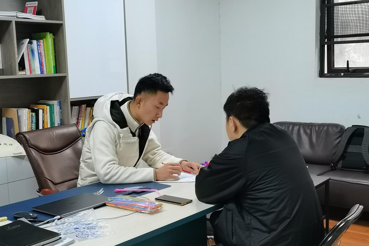 虹科医保套现联系方式小额医保卡提取现金步骤解析
